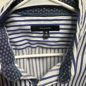 Medium Tahari Men's Blue Striped Shirt